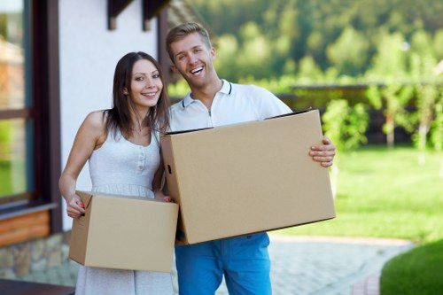 Removal truck hire service for Bermondsey home and business moves