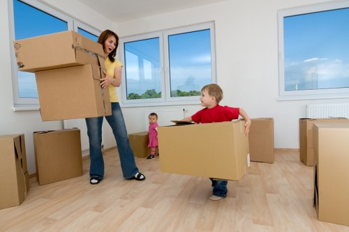 Household moving service for Bermondsey flats and homes